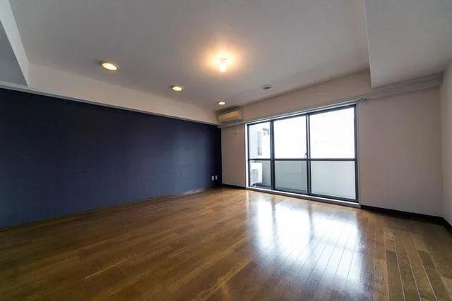 Astelion Shoto - Interior - ["Flooring", "Floor", "Ceiling"]