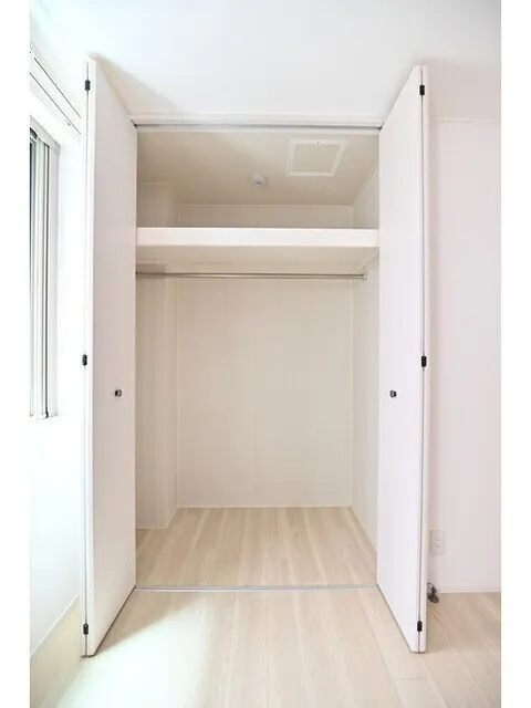 Plage Waseda - Interior - ["Wood", "Flooring", "Floor"]