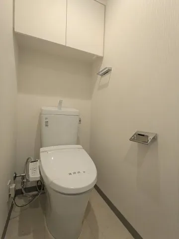 KDX Residence Toyosu - Interior - ["Plumbing fixture", "Toilet seat", "Flooring"]