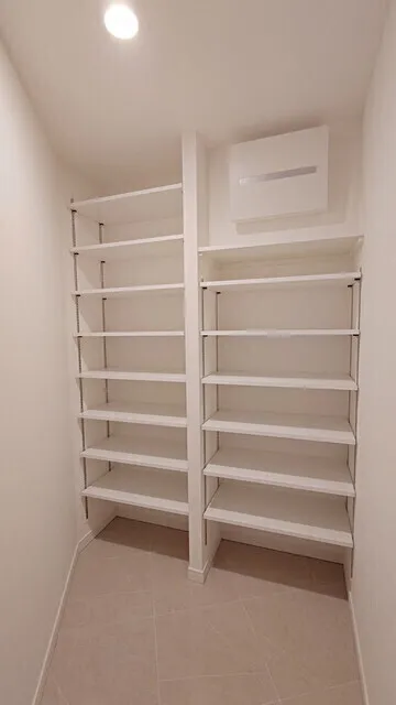 Park Tower Kachidoki South Building - Interior - ["Shelving", "Wood", "Shelf"]