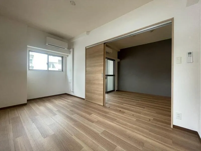 Esmore Morishita - Interior - ["Flooring", "Wood flooring", "Floor"]