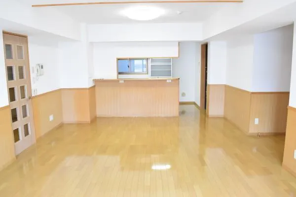 Tiara Ebisu - Interior - ["Flooring", "Floor", "Wall"]