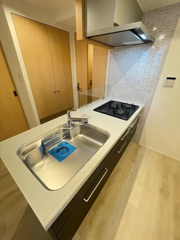 Residia Kanda - Interior - ["Flooring", "Floor", "Apartment"]