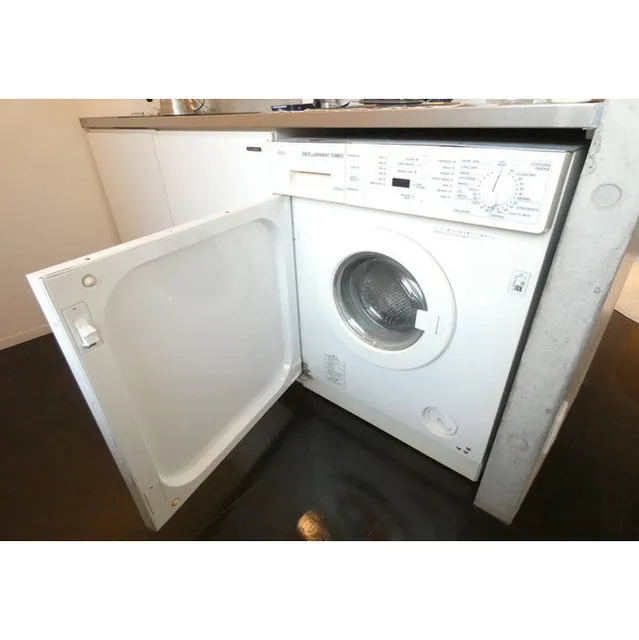 Ipse Gakugei Daigaku - Interior - ["Laundry room", "Washing machine", "Clothes dryer"]