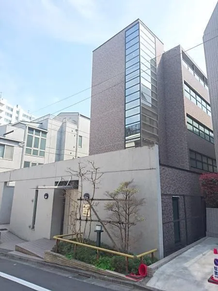 Maison Vert Minami Azabu - Exterior - ["Architecture", "Building", "Metropolitan area"]