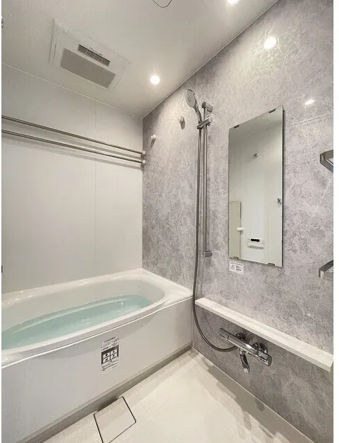 Comforia Nakakasai - Interior - ["Bathroom", "Plumbing fixture", "Flooring"]