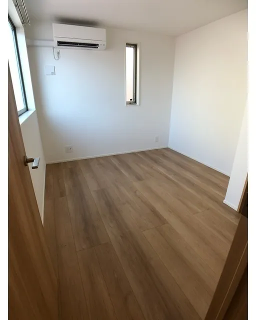 Kolet Oyama #02 - Interior - ["Wood flooring", "Flooring", "Floor"]
