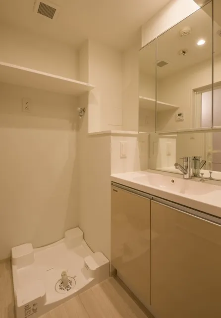 Urbanex Nishi Shinjuku II - Interior - ["Building", "Property", "Sink"]