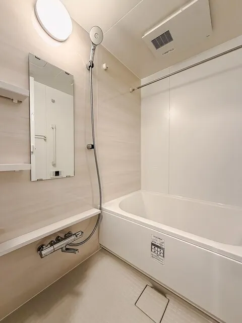 Brookside Residence Kiba - Interior - ["Flooring", "Floor", "Plumbing fixture"]