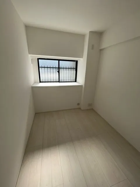 Residia Shibaura - Interior - ["Building", "Window", "Fixture"]