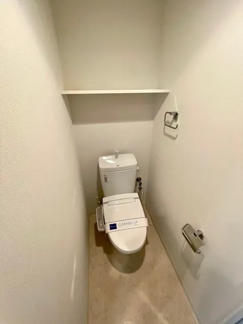 RESIDIA Nihonbashi Bakurocho II - Interior - ["Toilet seat", "Toilet", "Plumbing fixture"]
