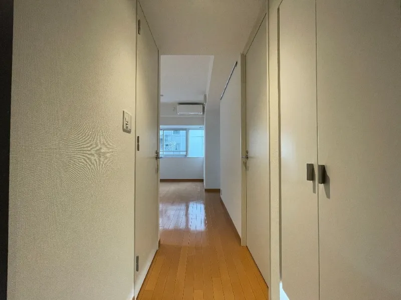 Castalia Meguro Kamurosaka - Interior - ["Flooring", "Wall", "Floor"]