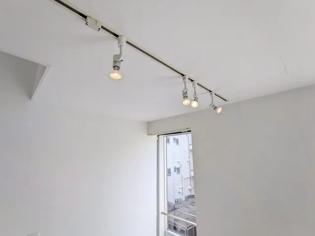 Faret Yoyogi Uehara - Interior - ["Ceiling", "Light fixture", "Interior design"]