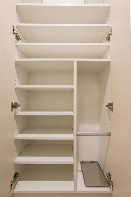 Comforia Liv Bunkyo Gokokuji - Interior - ["Shelving", "Cupboard", "Shelf"]