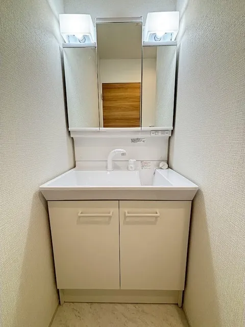 Kolet Kawaguchi Shibazukahara #03 - Interior - ["Bathroom Sink", "Plumbing fixture", "Sink"]