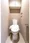 Due Kameido - Interior - ["Toilet seat", "Toilet", "Plumbing fixture"] thumbnail