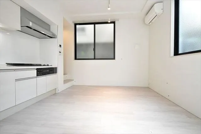 EXAM Shimokitazawa II - Interior - ["Building", "Cabinetry", "Window"]