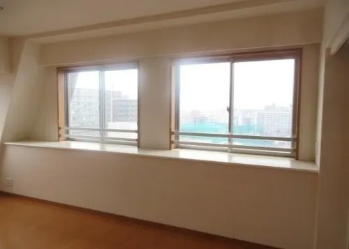 Itopia Oshima Station Coat - Interior - ["Floor", "Flooring", "Wood"]