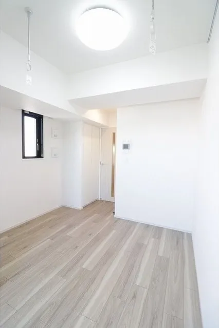 Light Terrace Akihabara - Interior - ["Property", "Floor", "Room"]