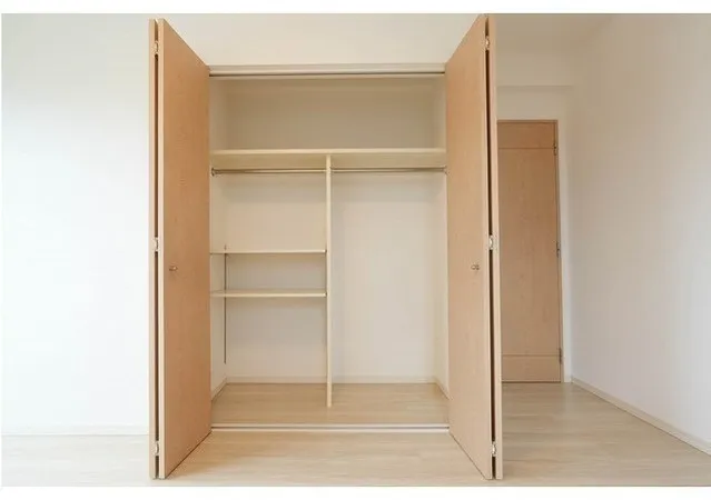 Comforia Saginuma 3-Chome - Interior - ["Wood", "Flooring", "Floor"]