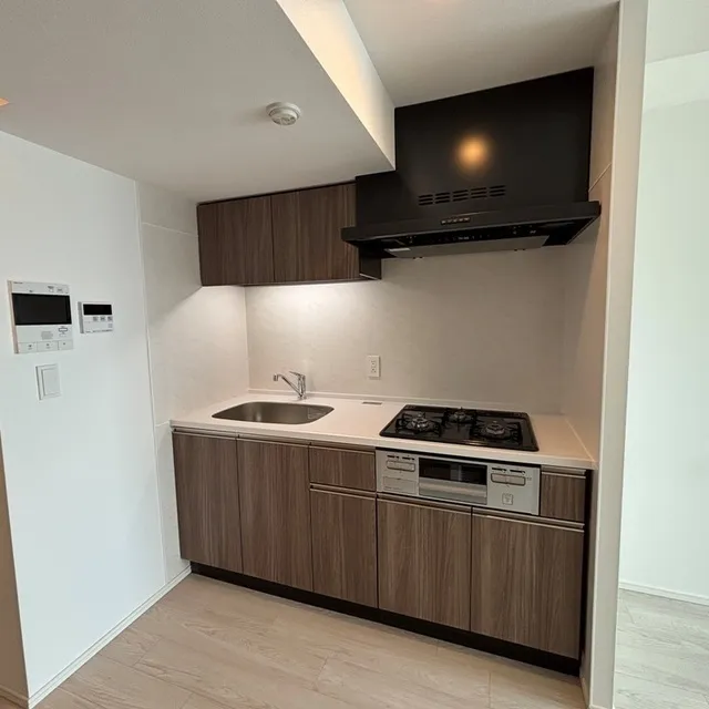 Park Axis Shinagawa Tennozu Isle - Interior - ["Floor", "Flooring", "Wood flooring"]