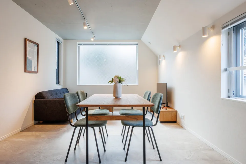 Hmlet Bunkyo Korakuen - Interior - ["Furniture", "Interior design", "Wall"]