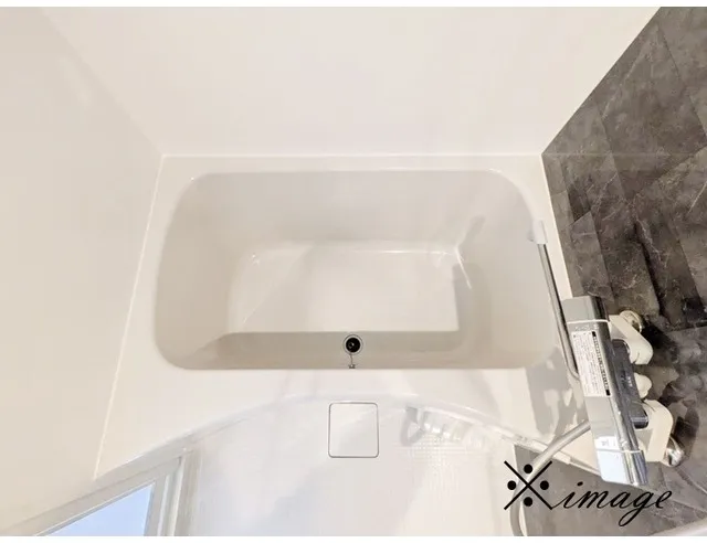 Goodenough Nakano Shinbashi - Interior - ["Bathtub", "Plumbing fixture", "Flooring"]
