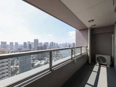 River City 21 East Towers II - Interior - ["Apartment", "Flooring", "High-rise building"]