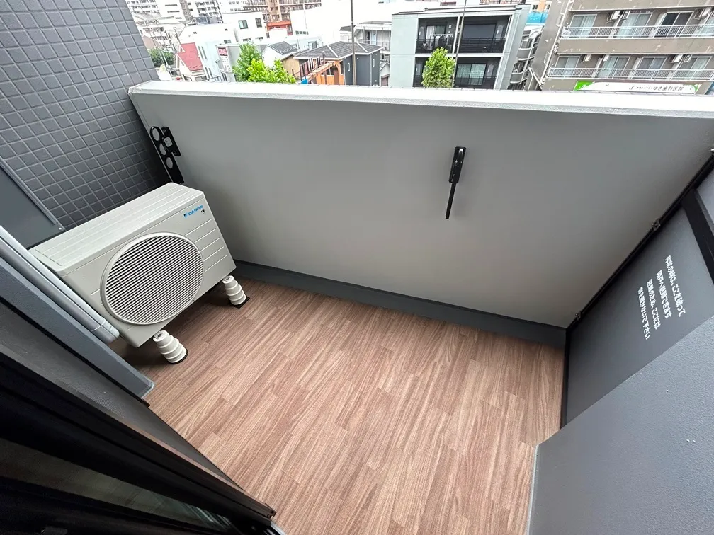 Lefon Progres Shimura Sakaue - Interior - ["Flooring", "Floor", "Composite material"]