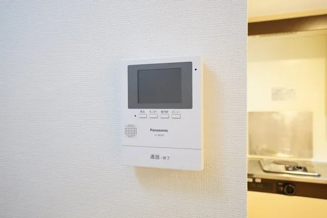 White Castle Kamisaginomiya - Interior - ["Electronic device", "Display device", "Electronics"]