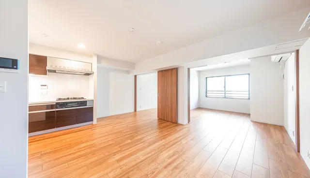 MFPR Court Minami Otsuka - Interior - ["Wood flooring", "Flooring", "Wood"]