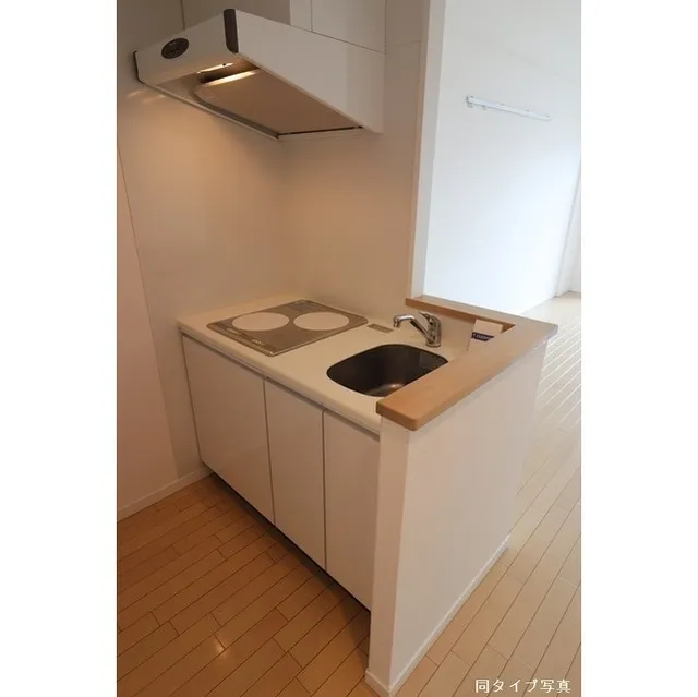 Comforia Shibaura - Interior - ["Cabinetry", "Kitchen appliance", "Countertop"]