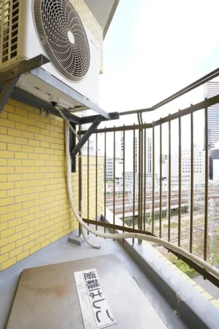 Tokyo Bay View - Interior - ["Composite material", "Apartment", "Metal"]