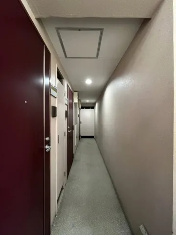 Wellhouse Hiroo - Exterior - ["Flooring", "Floor", "Ceiling"]