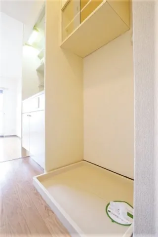 Sky Court Shimotakaido - Interior - ["Wall", "Flooring", "Wood"]