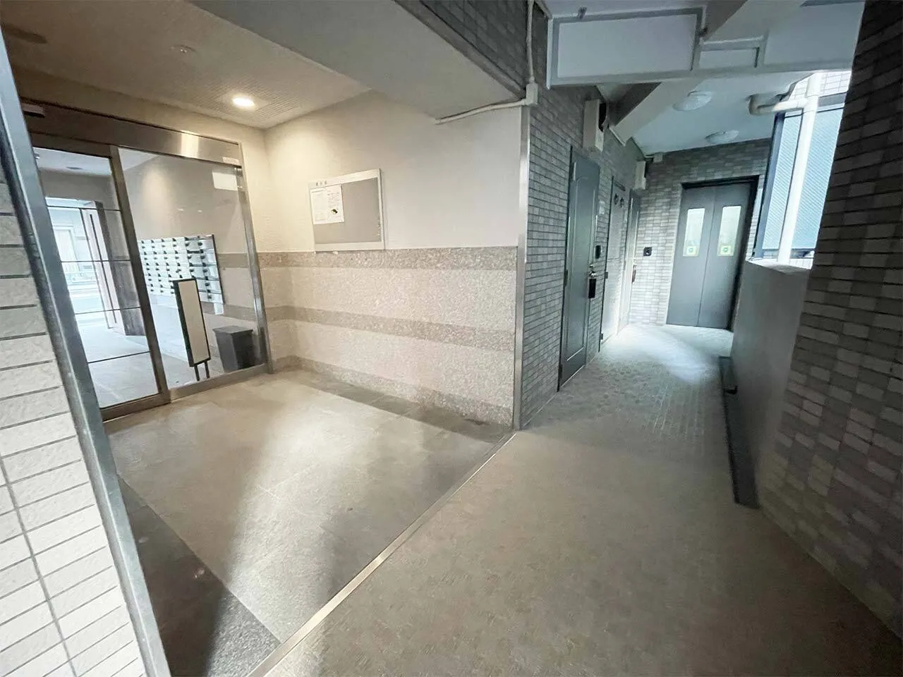 Mynavi STAY Miraie Kudan Minami - Exterior - []