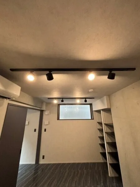 EXAM AKASAKA - Interior - ["Ceiling", "Light fixture", "Interior design"]
