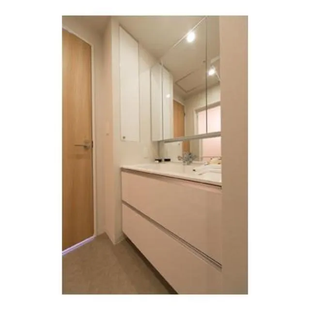 Merukumaru Keio Sasazuka Residence - Interior - ["Property", "Room", "Furniture"]
