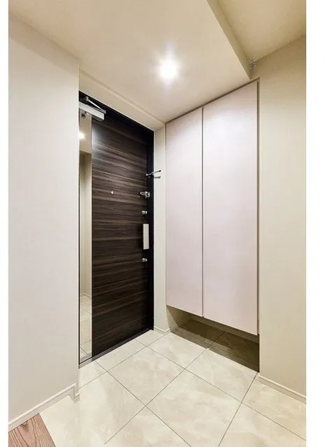 Lefon Progres Akabane Marks - Interior - ["Flooring", "Floor", "Wood"]