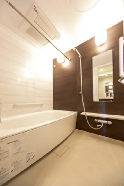 Merukumaru Keio Sasazuka Residence - Interior - ["Building", "Bathtub", "Fixture"]