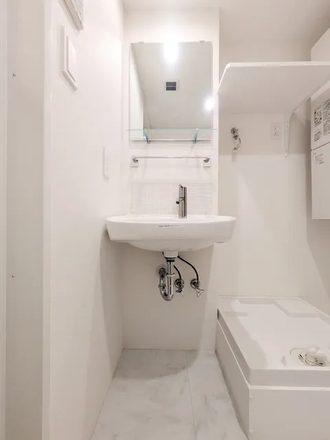 Grand Paseo Meguro Senzoku - Interior - ["Flooring", "Plumbing fixture", "Floor"]