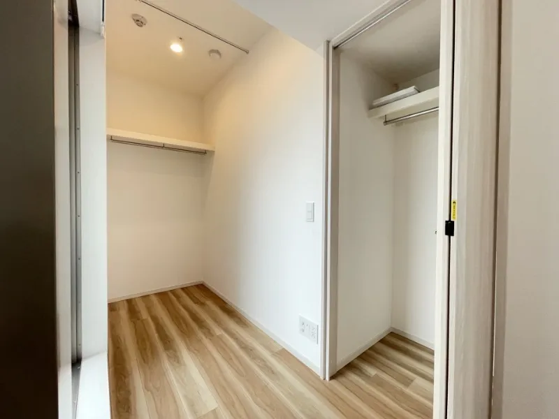 Crevia Rigze Kamata Nishi - Interior - ["Flooring", "Floor", "Wood"]