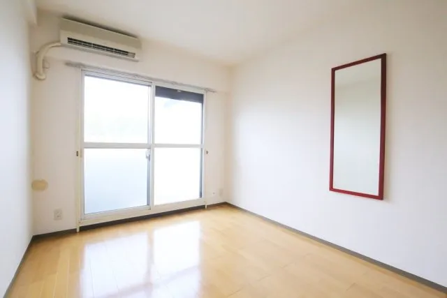 Sky Court Shimotakaido - Interior - ["Flooring", "Floor", "Ceiling"]