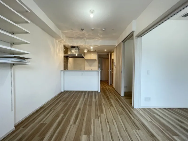 Crevia Rigze Kamata Nishi - Interior - ["Flooring", "Wood flooring", "Floor"]