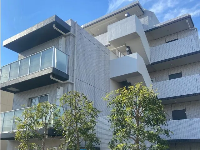 Genovia Sakurajosui Sky Garden - Exterior - ["Balcony", "Brutalist architecture", "Daylighting"]