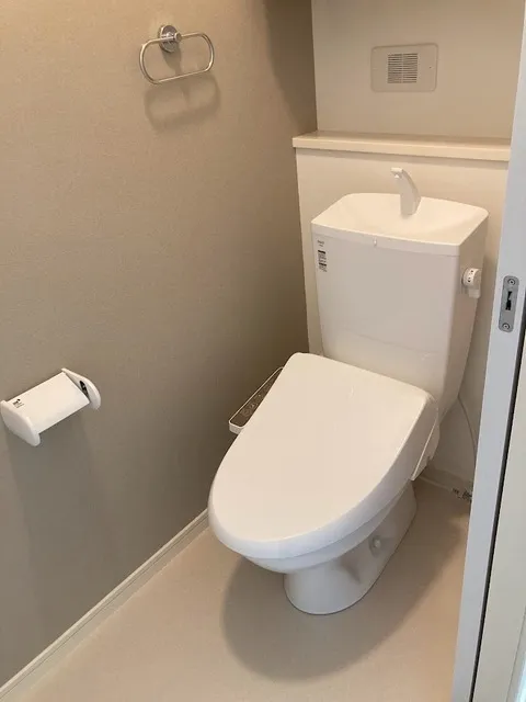 Duo Minamidai A - Interior - ["Toilet seat", "Toilet", "Bathroom"]