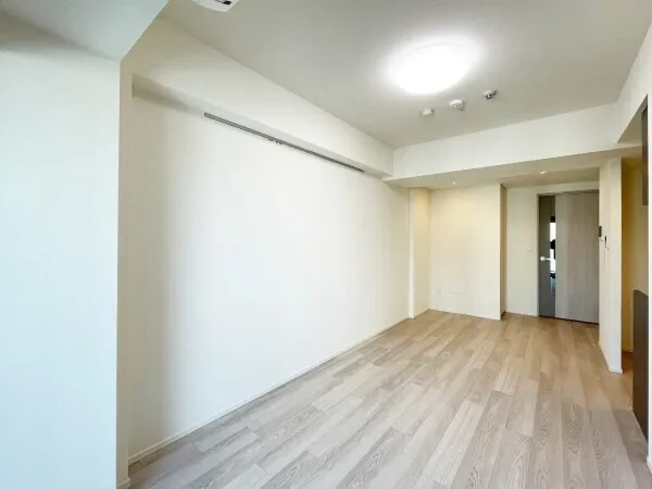 Brillia Ist Asakusa - Interior - ["Flooring", "Floor", "Ceiling"]