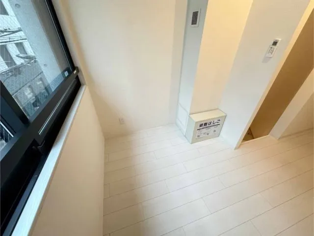 Segrate Nihonbashi - Interior - ["Flooring", "Wood", "Floor"]