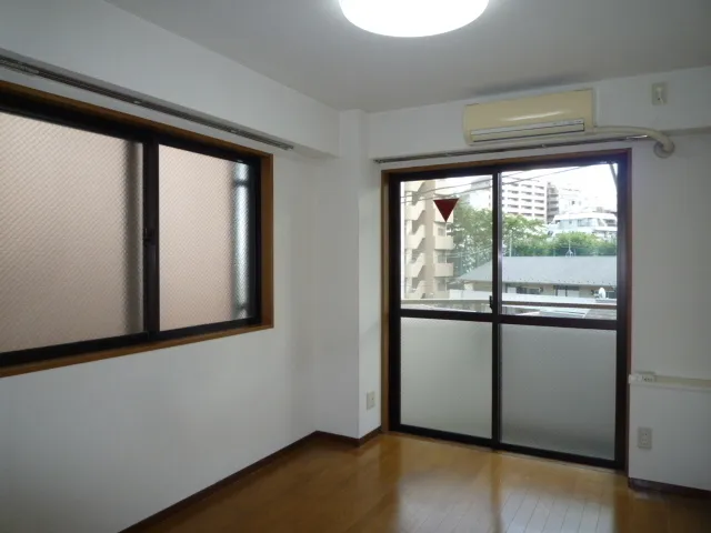 South City Asagaya - Interior - ["Property", "Building", "Window"]