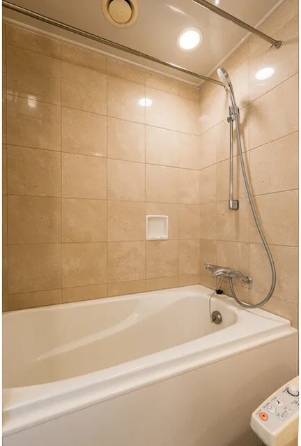 Frontier Residence The Tower Shinagawa - Interior - ["Bathroom", "Plumbing fixture", "Bathtub"]